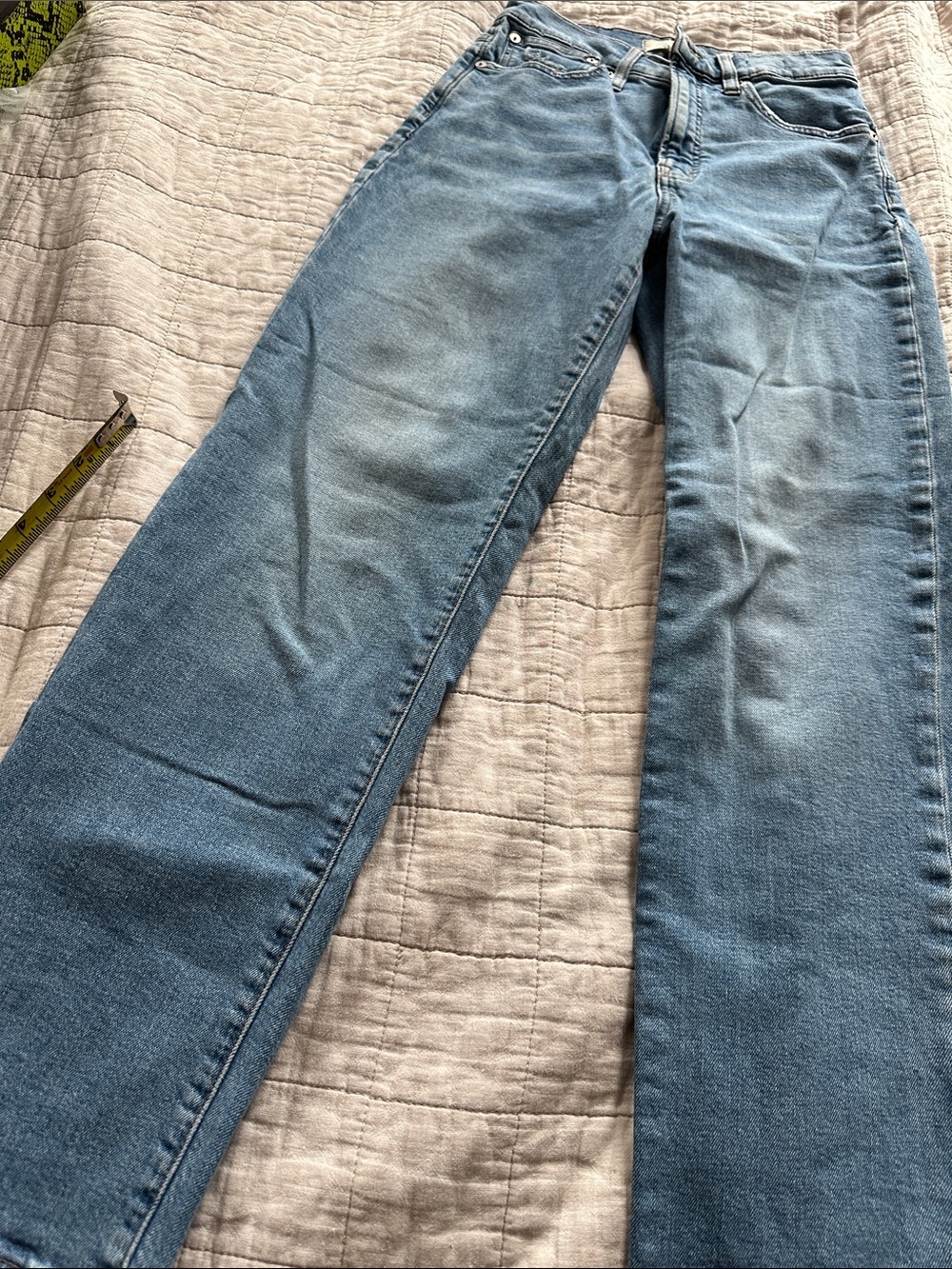 Madewell Women’s Light Blue Straight Jeans